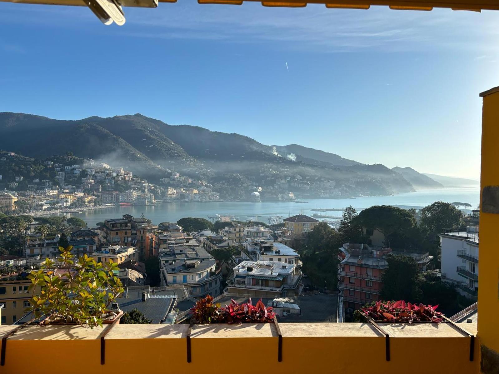 ラッパロBalcone Sul Tigullioアパートメント エクステリア 写真